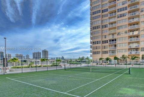 18071 Biscayne Blvd 1402, Aventura FL - photo 11 of 37