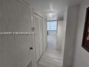 18071 Biscayne Blvd 1402, Aventura FL - photo 8 of 37