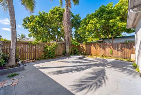 2360 SW 2nd St, Miami FL - photo 21 of 26
