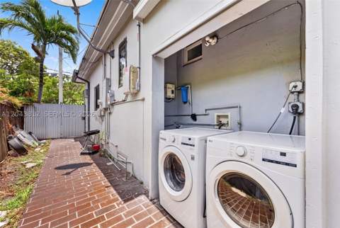 2360 SW 2nd St, Miami FL - photo 23 of 26