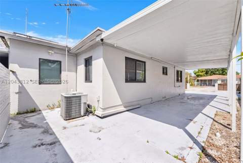 2360 SW 2nd St, Miami FL - photo 6 of 26