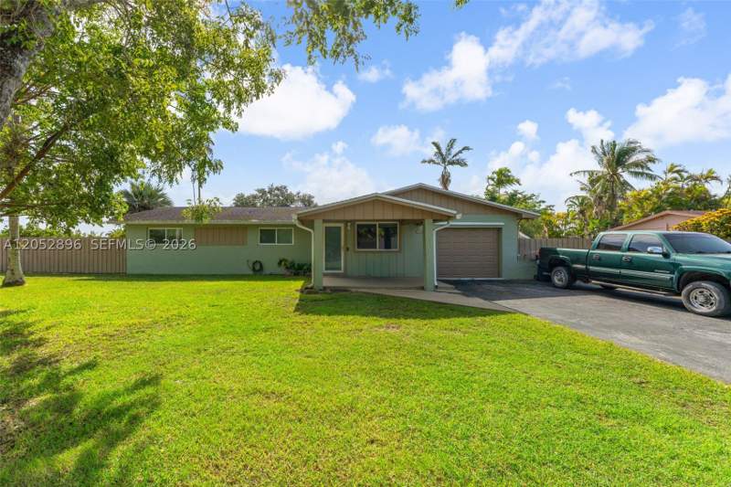 3 bedroom SingleFamilyResidence at 27205 SW 162nd Ct, Heritage Trails Two, Homestead — photo 2