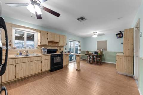 27205 SW 162nd Ct, Homestead FL - photo 6 of 37