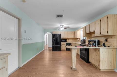 27205 SW 162nd Ct, Homestead FL - photo 8 of 37