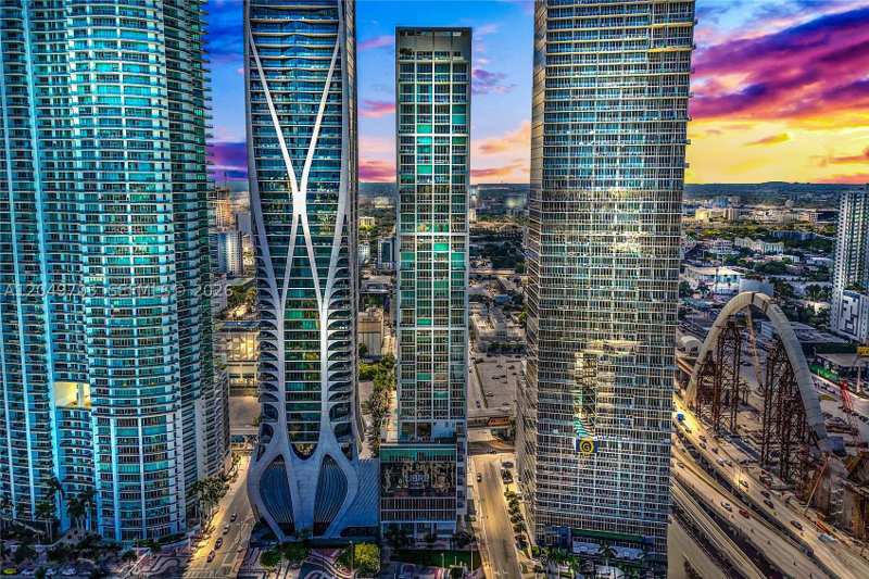 2 bedroom Condominium at 1040 Biscayne Blvd 3802, Ten Museum Pk Residential, Miami — photo 1