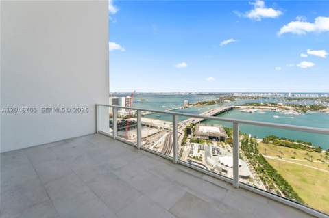 1040 Biscayne Blvd 3802, Miami FL - photo 11 of 42