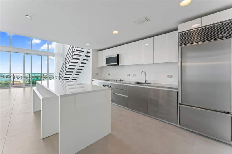 2 bedroom Condominium at 1040 Biscayne Blvd 3802, Ten Museum Pk Residential, Miami — photo 4