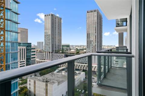 11 NE 6th St 2204, Miami FL - photo 16 of 68