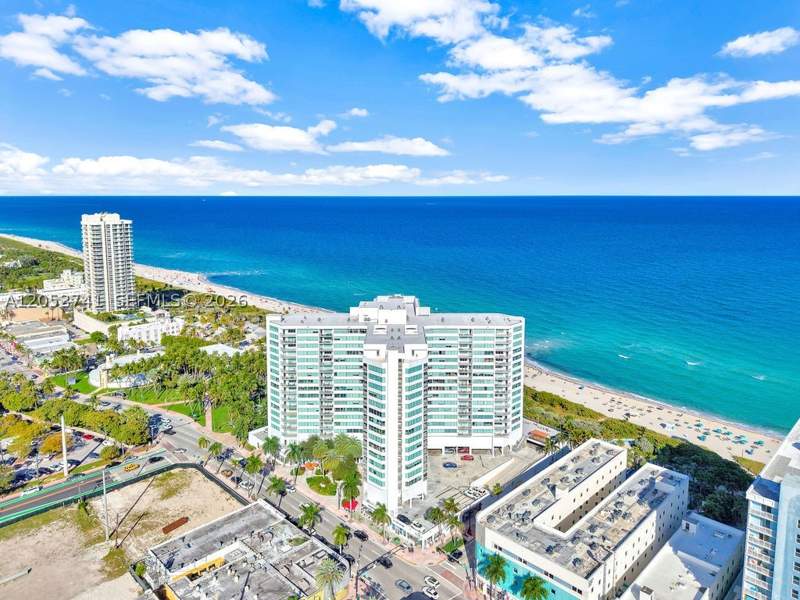 2 bedroom Condominium at 7135 Collins Ave 435, Burleigh House Condo, Miami Beach — photo 4