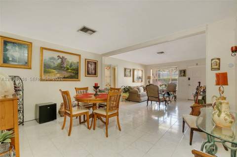 35 Oviedo Ave, Coral Gables FL - photo 13 of 38