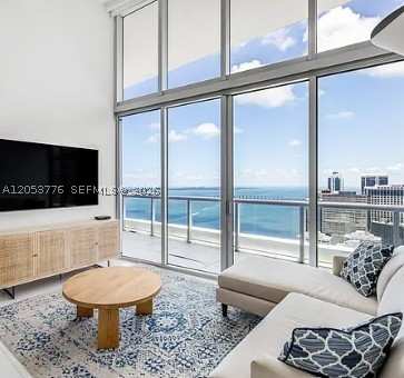 2 bedroom Condominium at 495 Brickell Ave 4105, Icon Brickell No Two, Miami — photo 1