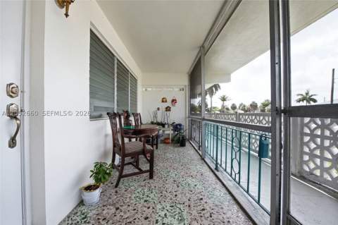 1450 NE 170th St 209, North Miami Beach FL - photo 24 of 46