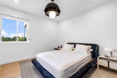 7541 NW 100th Ave, Doral FL - photo 12 of 68