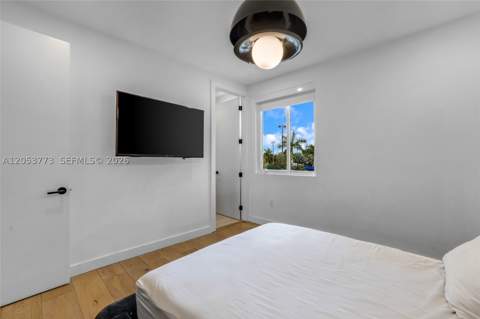 7541 NW 100th Ave, Doral FL - photo 13 of 68