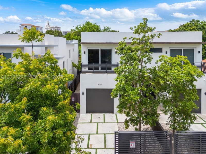 3 bedroom Townhouse at 3769 SW 27th Ln 3769, Douglas Manor, Miami — photo 3