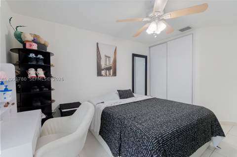 18928 NW 63rd Ct Cir, Hialeah FL - photo 10 of 28
