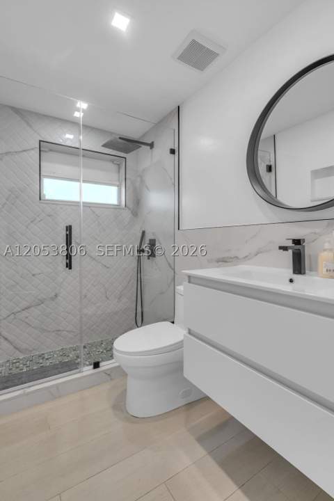 2225 NE 123rd St 102, North Miami FL - photo 19 of 34