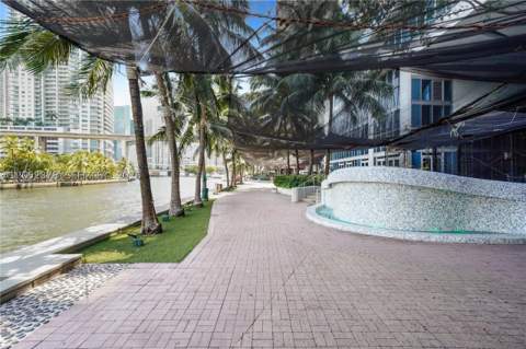 185 SW 7th St 3100, Miami FL - photo 11 of 19