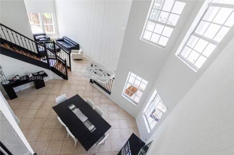 10873 NW 71st St, Doral FL - photo 10 of 54