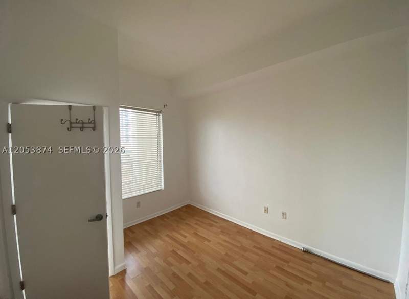 2 bedroom Condominium at 10 SW South River Dr 802, Neo Condo, Miami — photo 5