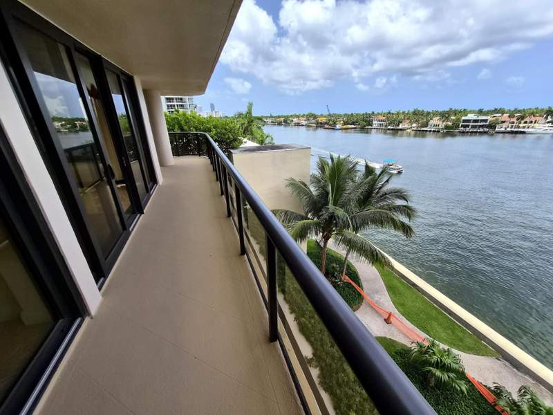 3 bedroom Condominium at 19667 Turnberry Way 4J, Turnberry Isle South Condo, Aventura — photo 5