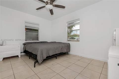 681 NE 1st Pl, Hialeah FL - photo 15 of 27