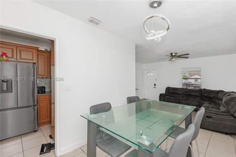 681 NE 1st Pl, Hialeah FL - photo 9 of 27