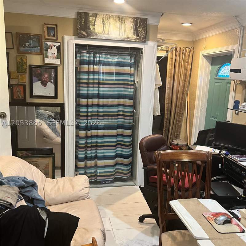3 bedroom SingleFamilyResidence at 1760 NE 160th St, Fulford By The Sea Sec H, North Miami Beach — photo 5