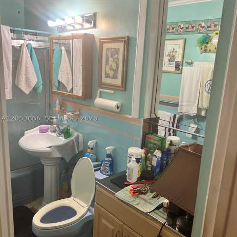 1760 NE 160th St, North Miami Beach FL - photo 9 of 10