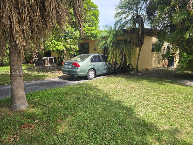 3 bedroom SingleFamilyResidence at 8920 SW 20th St, Coral Park Estates Sec 1, Miami — photo 2