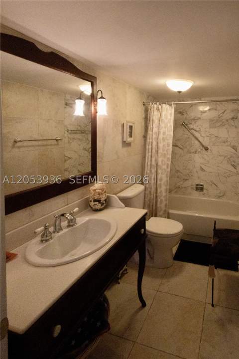2555 Collins Ave 308, Miami Beach FL - photo 13 of 31