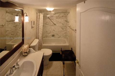 2555 Collins Ave 308, Miami Beach FL - photo 14 of 31