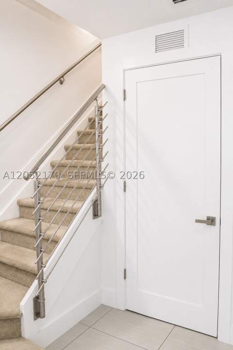 9151 NW 33rd St, Doral FL - photo 6 of 24
