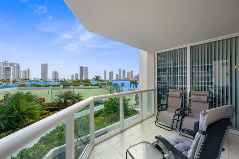2 bedroom Condominium at 3370 Hidden Bay Dr 507, 100 Hidden Bay Condo, Aventura — photo 1