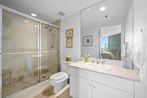 3370 Hidden Bay Dr 507, Aventura FL - photo 20 of 33