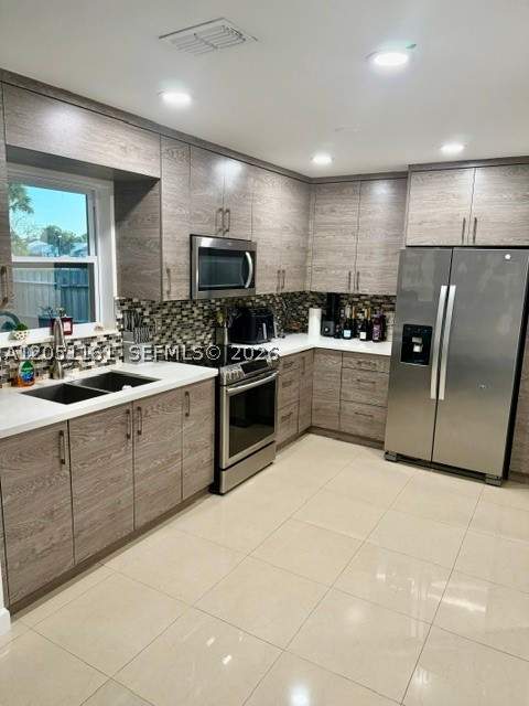 3 bedroom SingleFamilyResidence at 10350 SW 208th Ter, Cutler Creek Club Sec 2 A, Cutler Bay — photo 3