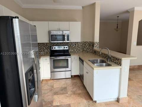 7651 NW 114th Path, Doral FL - photo 18 of 24