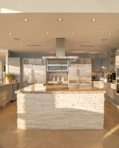 100 S Pointe Dr 2905, Miami Beach FL - photo 17 of 39