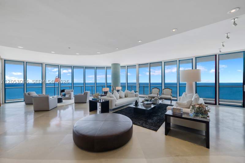 3 bedroom Condominium at 100 S Pointe Dr 2905, Continuum On South Beach, Miami Beach — photo 2