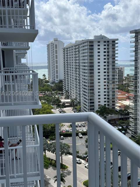 231 174th St 1905, Sunny Isles Beach FL - photo 8 of 11
