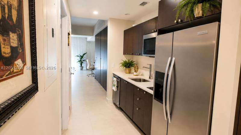 1 bedroom HotelMotel at 5300 NW 87th Ave 915, The Blue A Resort Hotel C, Doral — photo 5