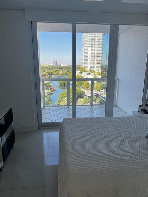 16425 Collins Avenue 818, Sunny Isles Beach FL - photo 17 of 30