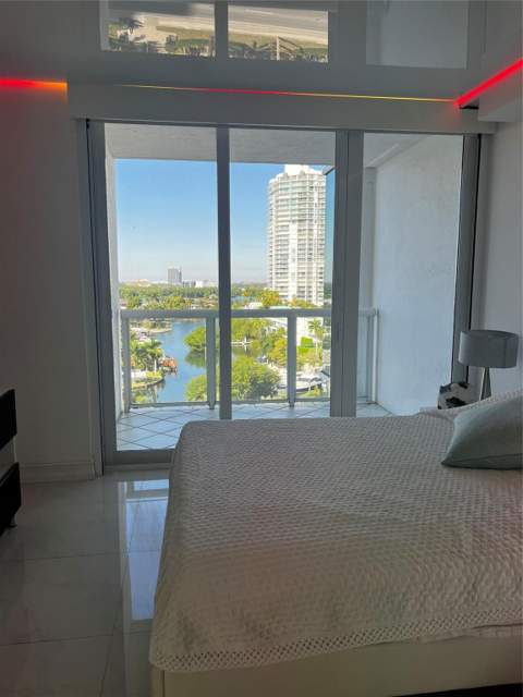 16425 Collins Avenue 818, Sunny Isles Beach FL - photo 21 of 30