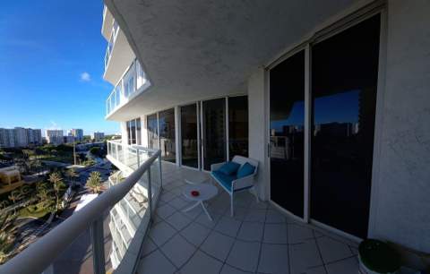 16425 Collins Avenue 818, Sunny Isles Beach FL - photo 22 of 30