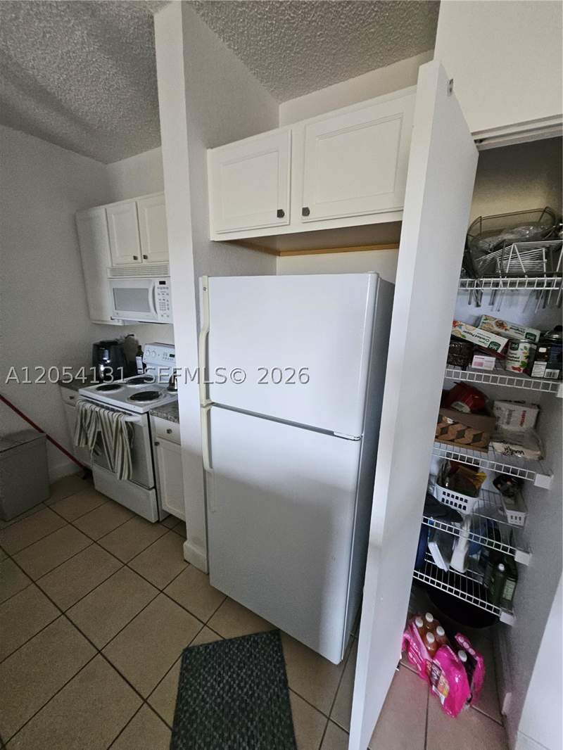 1 bedroom Condominium at 6001 SW 70th St 655, Valencia Condo, South Miami — photo 5