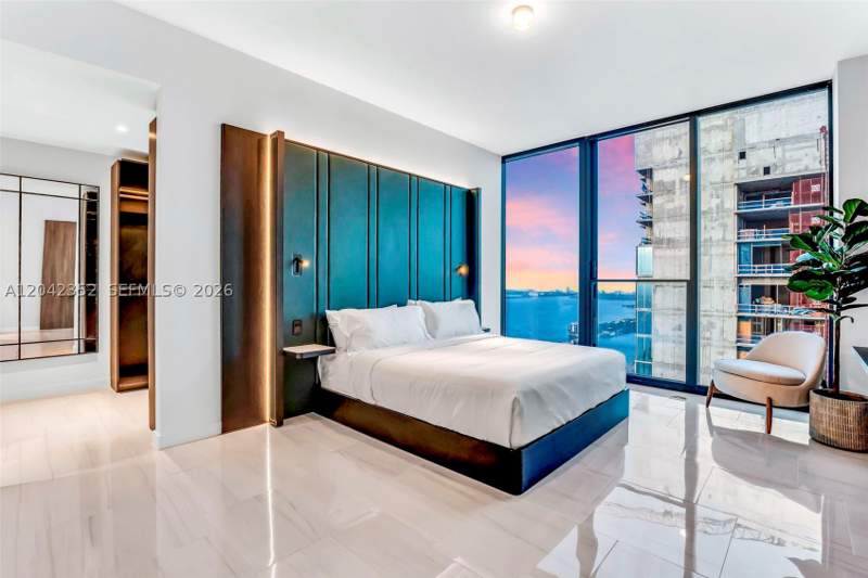4 bedroom Condominium at 20 NE 11th St 6003, Miami North, Miami — photo 4