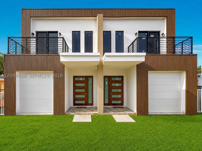 3 bedroom Townhouse at 3730 SW 28th St, Douglas Manor, Miami — photo 1