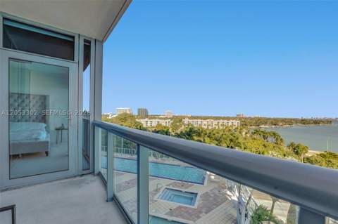 601 NE 36th St 811, Miami FL - photo 13 of 35