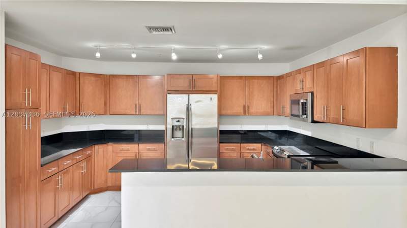 2 bedroom Condominium at 8390 SW 72 106, Colonnade At Dadeland SE, Miami — photo 5
