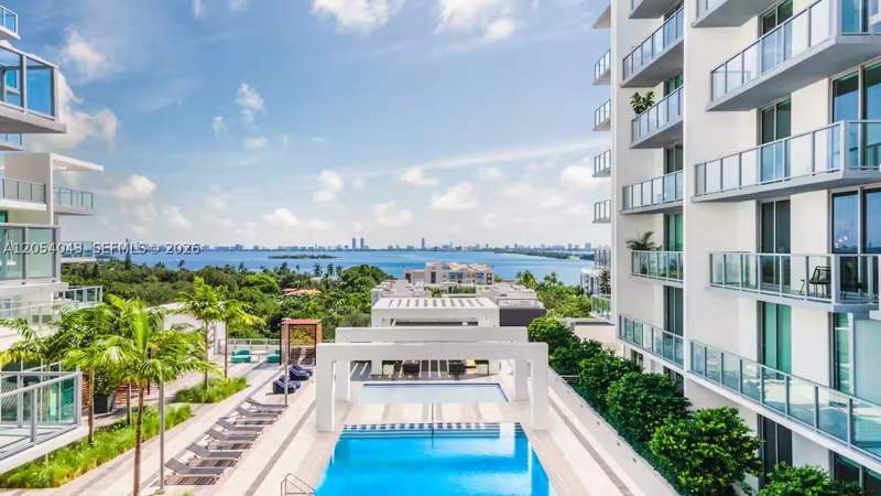 2 bedroom Condominium at 3900 Biscayne Blvd S-216, Quadro Condo, Miami — photo 2
